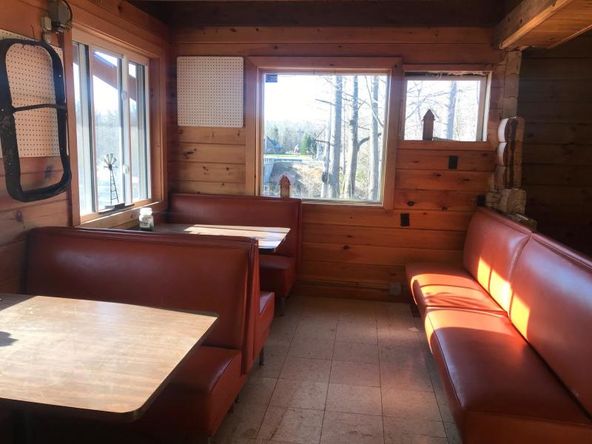 94 Main Rd, Abbot, ME 04406